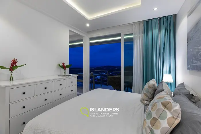 Cozy 1 bdrm apartment with shared pool and sea views