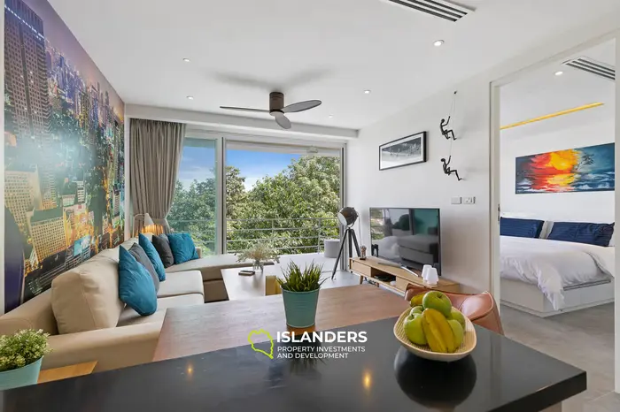 One bdrm apartments with shared pool and panoramic views of the sea, mountains and surrounding area