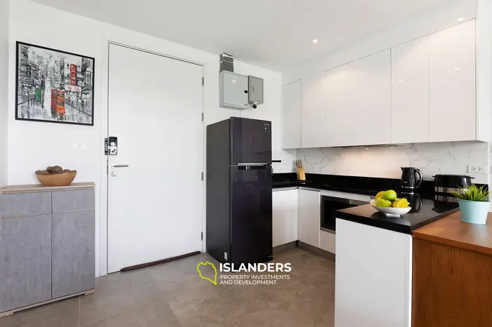 One bdrm apartments with shared pool and panoramic views of the sea, mountains and surrounding area