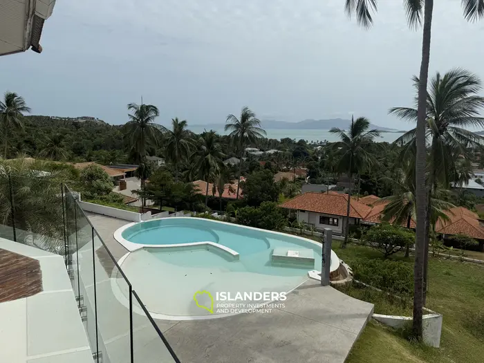 Panoramic 8 bdrm pool villa near Big Buddha
