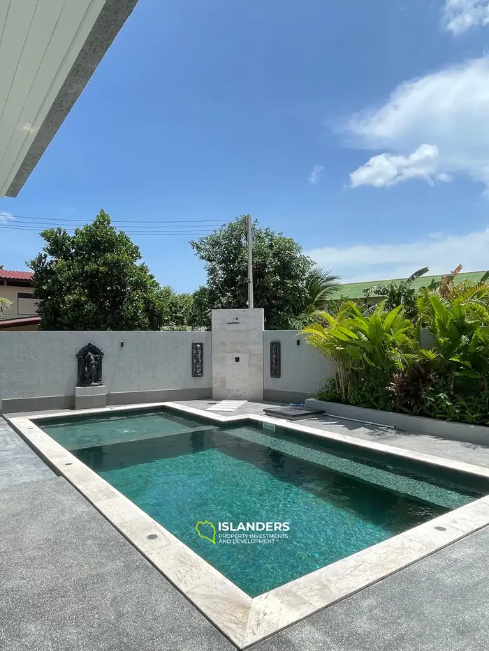 Pool villa 3 bdrm with modern design and quality furniture