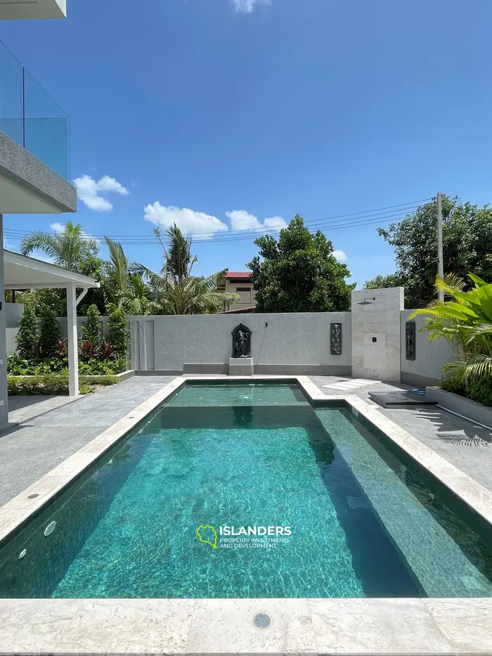 Pool villa 3 bdrm with modern design and quality furniture
