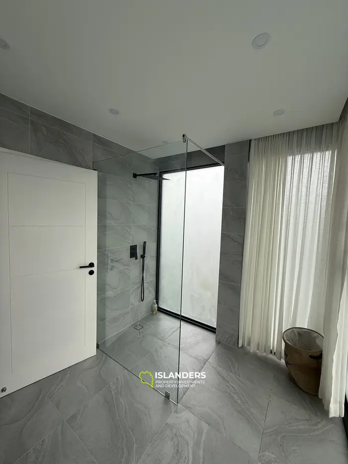 Pool villa 3 bdrm with modern design and quality furniture (Cheongmon)