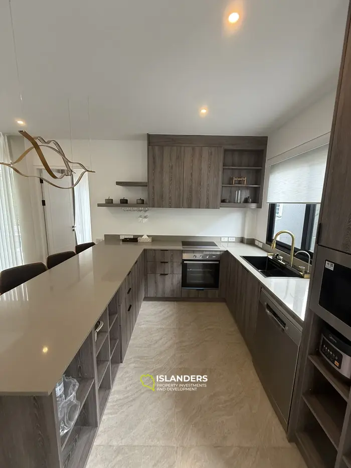 Pool villa 3 bdrm with modern design and quality furniture (Cheongmon)