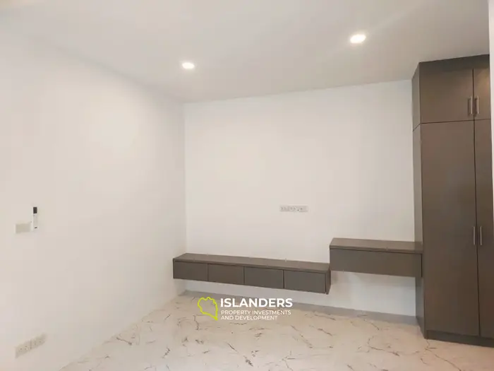 Villa spacieuse de 3 chambres avec piscine dans un quartier calme (Bangrak)