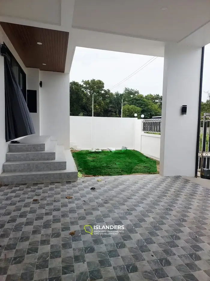 Villa spacieuse de 3 chambres avec piscine dans un quartier calme (Bangrak)