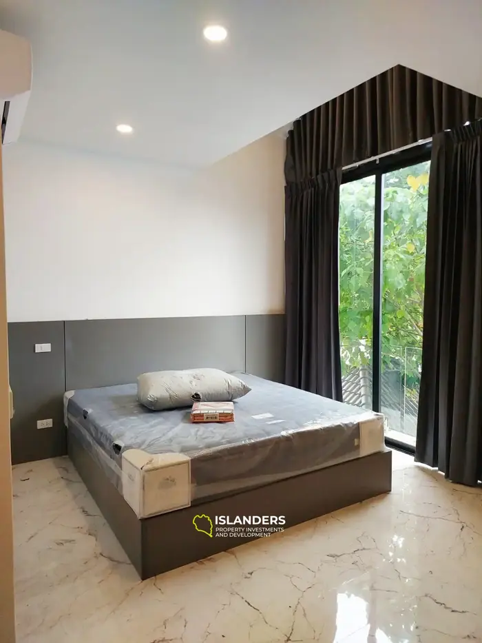 Villa spacieuse de 3 chambres avec piscine dans un quartier calme (Bangrak)