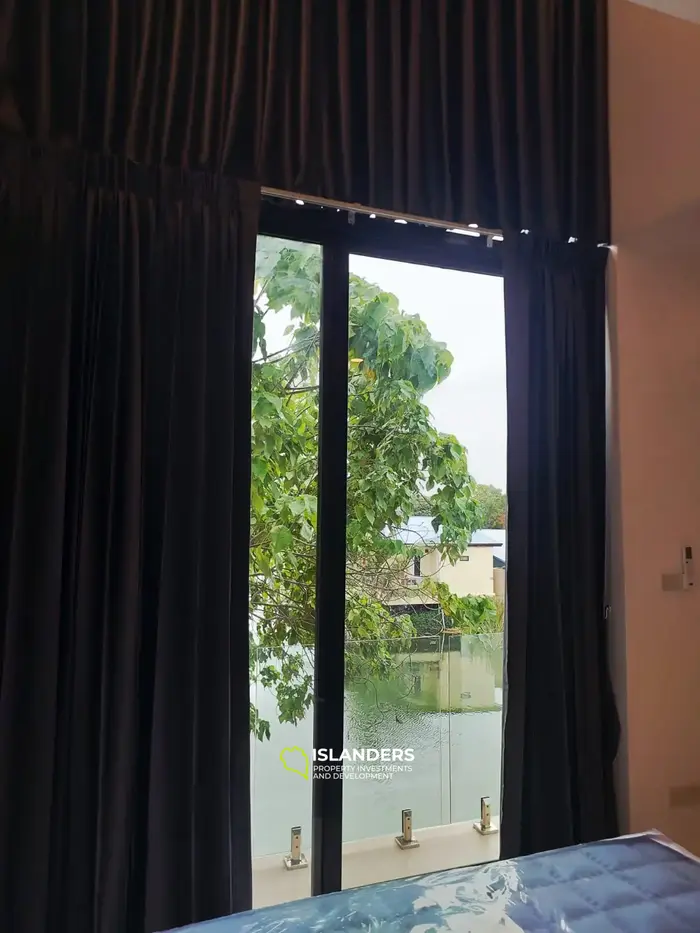Villa spacieuse de 3 chambres avec piscine dans un quartier calme (Bangrak)