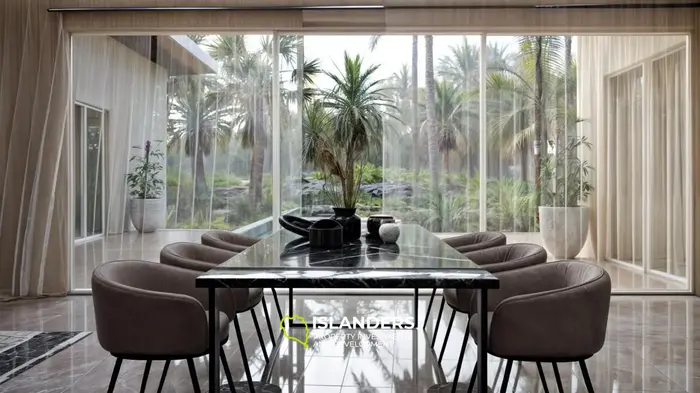 Villa de 3 habitaciones con piscina y jardín (Maenam)