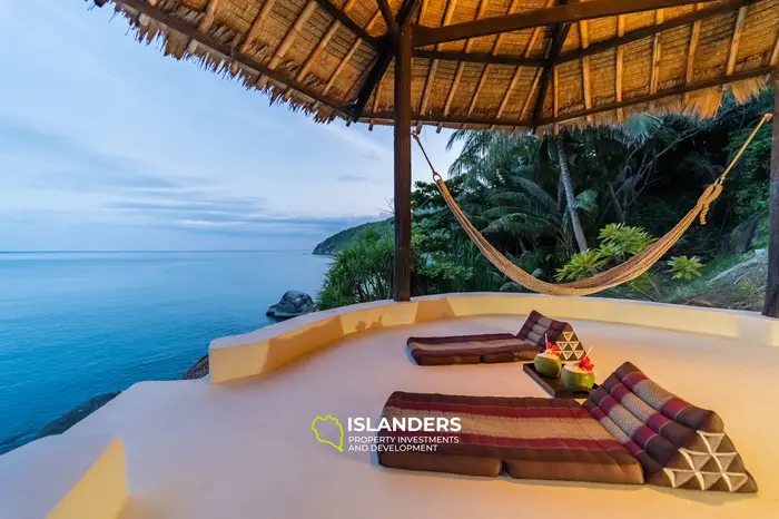 🌴✨ White Azure Villas – Luxury Oceanfront Living on Koh Phangan ✨🌴