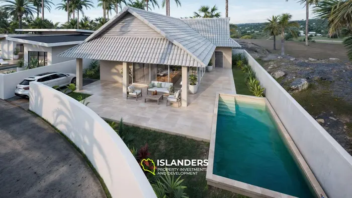 Villa de 4 habitaciones con piscina en una zona bien desarrollada (Maenam)