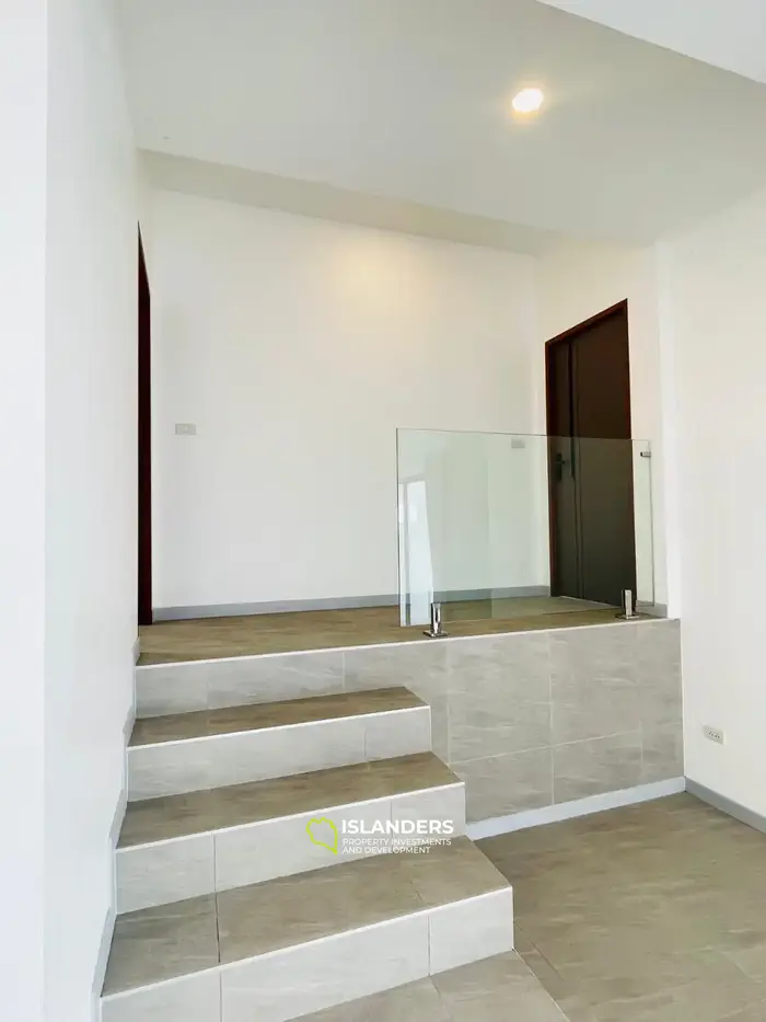 3 bdrm pool villa with scenic mountain view (Bophut)
