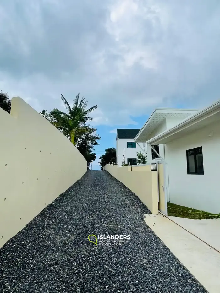 3 bdrm pool villa with scenic mountain view (Bophut)
