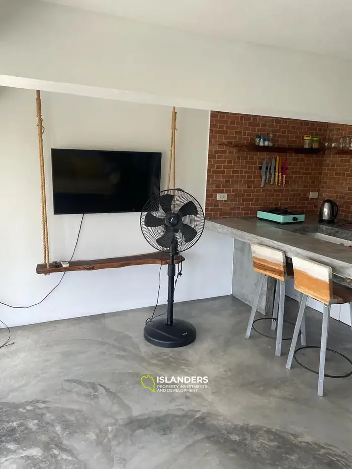 🏡 Charming Property for Sale – Villa with Pool, Apartment, Bungalow & Spacious Land