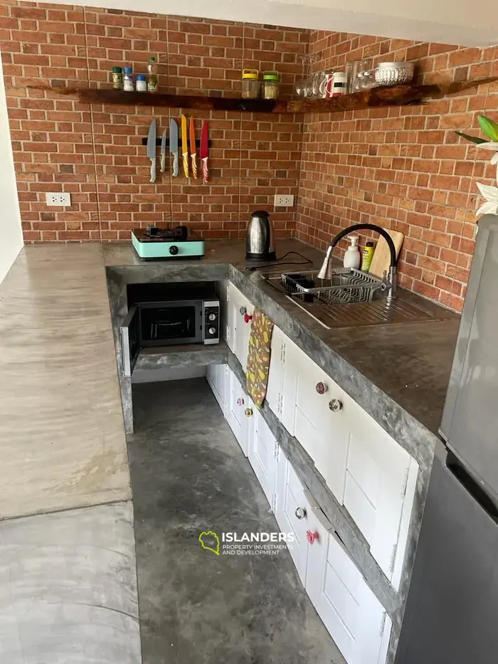 🏡 Charming Property for Sale – Villa with Pool, Apartment, Bungalow & Spacious Land