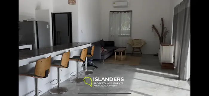 🏡 Encantadora Propiedad en Venta – Villa con Piscina, Apartamento, Bungalow y Amplio Terreno