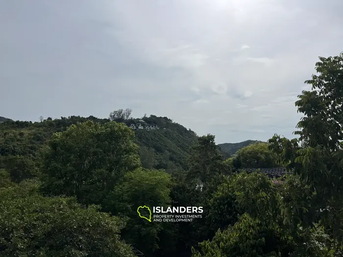 🏡 Encantadora Propiedad en Venta – Villa con Piscina, Apartamento, Bungalow y Amplio Terreno
