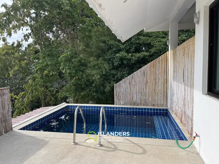 🏡 Encantadora Propiedad en Venta – Villa con Piscina, Apartamento, Bungalow y Amplio Terreno