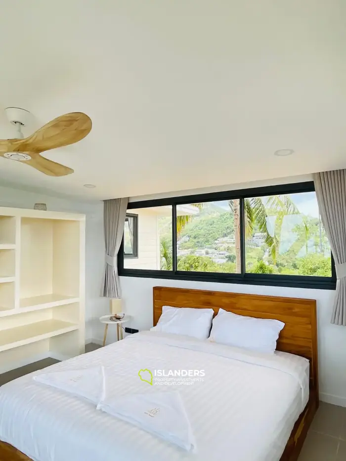 4 спальни вилла с бассейном и видом на море в отличном месте (Бопхут)