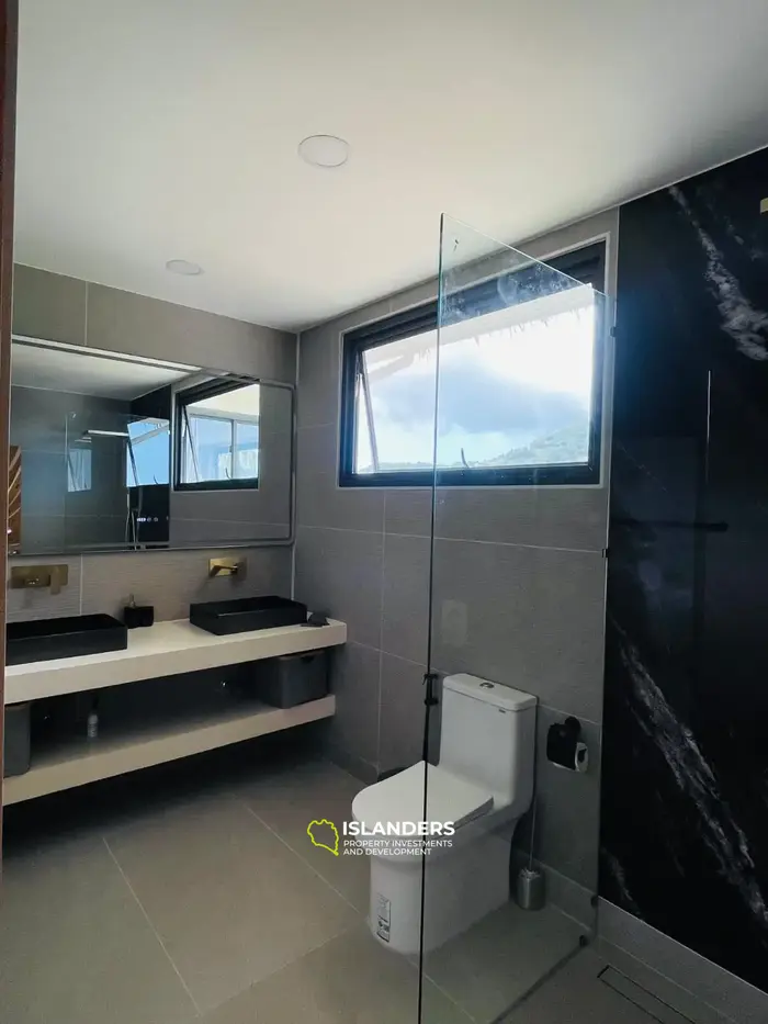 4 спальни вилла с бассейном и видом на море в отличном месте (Бопхут)