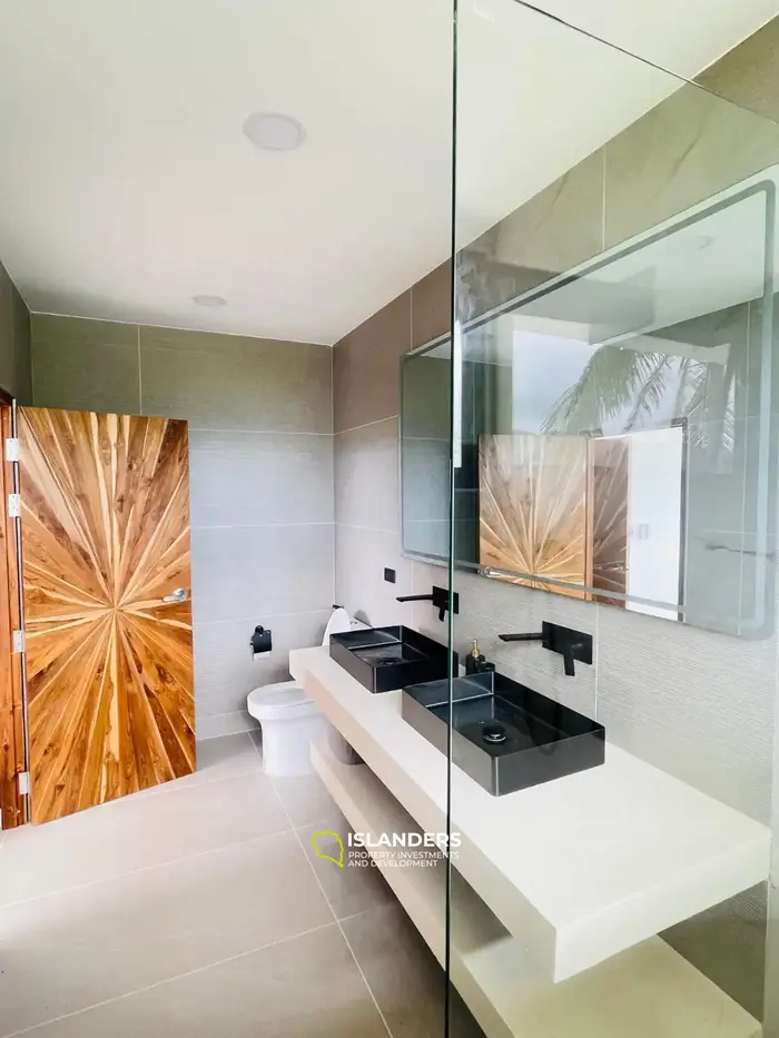 4 спальни вилла с бассейном и видом на море в отличном месте (Бопхут)