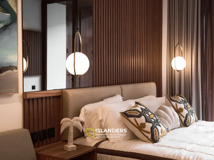 Moderb Villas 3BR на испанском будет "Villas Moderb 3 habitaciones".