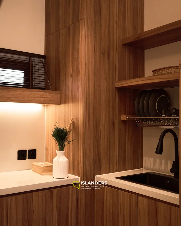 Moderb Villas 3BR на испанском будет "Villas Moderb 3 habitaciones".