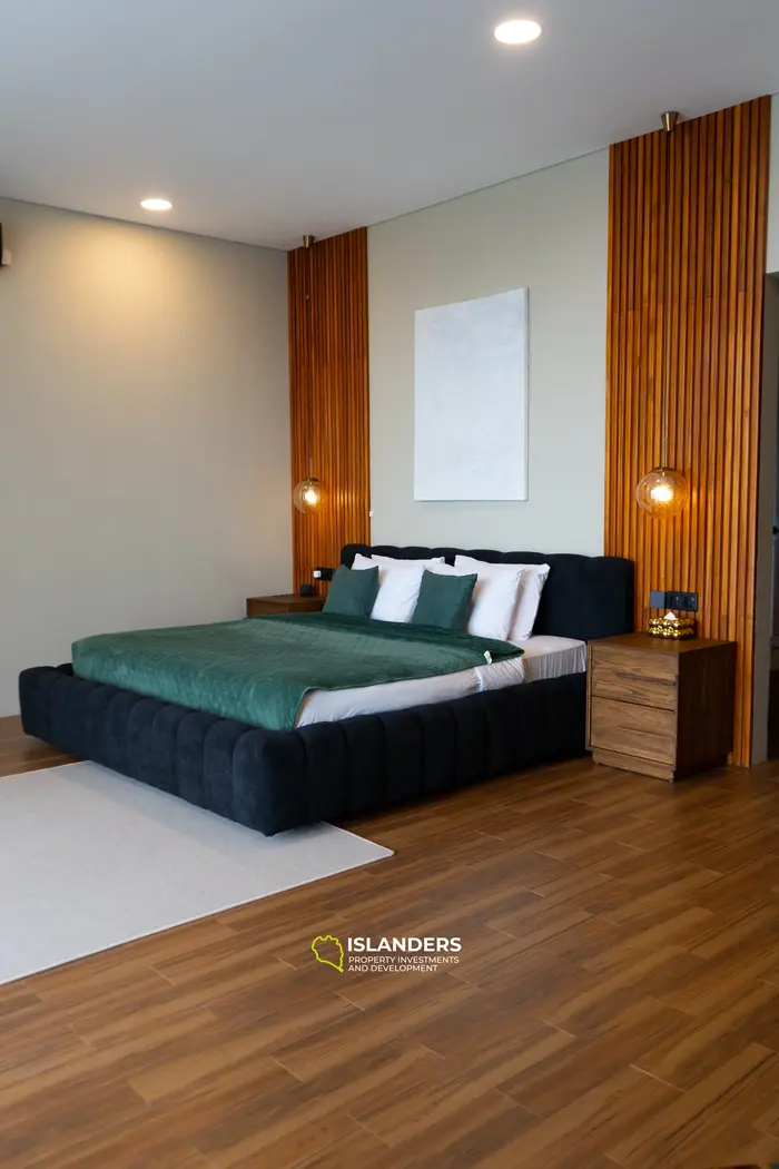 "Harmony Hideaway" на французском будет "Havre d'Harmonie".