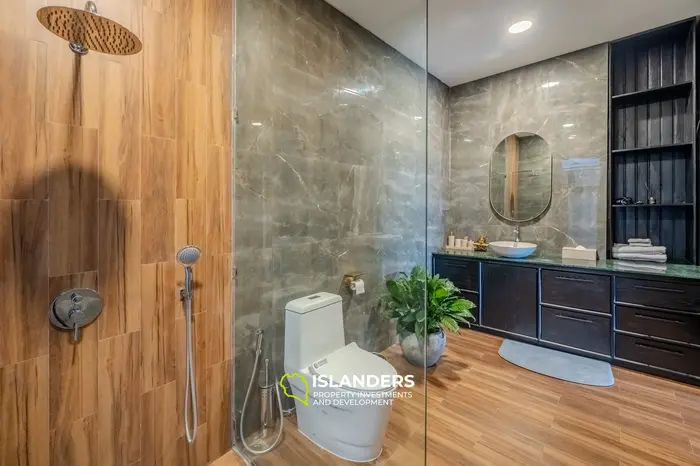 "Harmony Hideaway" на французском будет "Havre d'Harmonie".