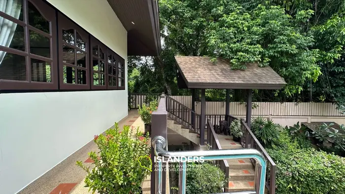 Spacious 4 bdrm pool villa with green garden view (Bophut)