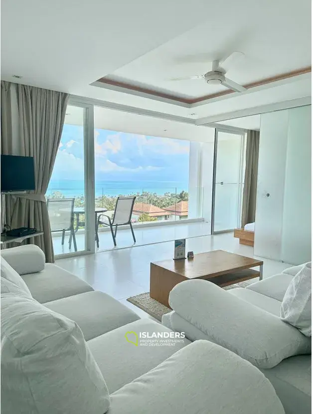 Appartement deux pièces avec piscine commune et vue sur la mer dans un complexe rénové (Bangpo)