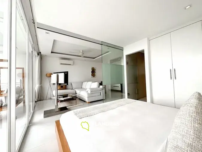 Appartement deux pièces avec piscine commune et vue sur la mer dans un complexe rénové (Bangpo)