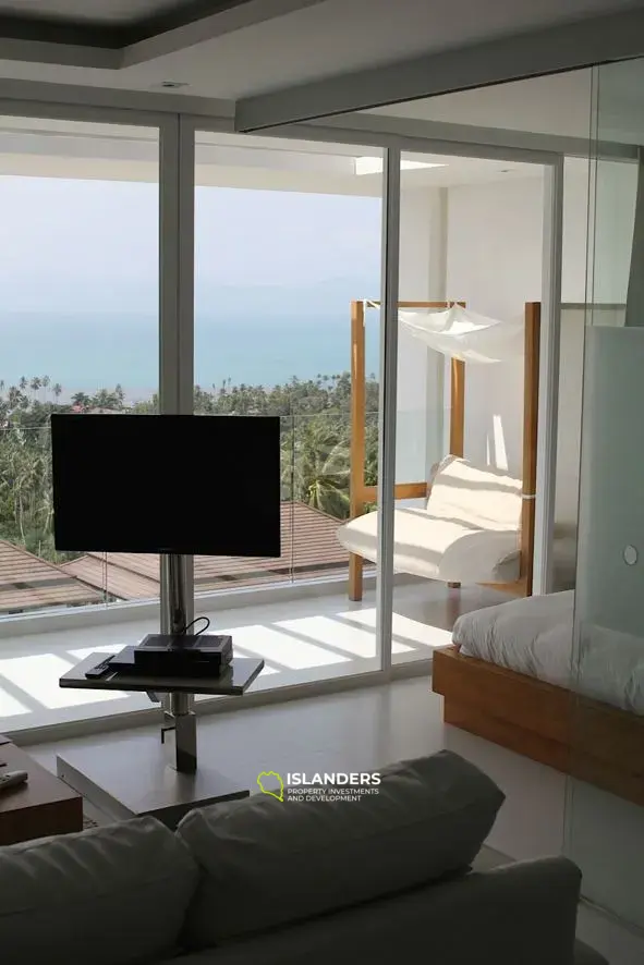 Appartement deux pièces avec piscine commune et vue sur la mer dans un complexe rénové (Bangpo)