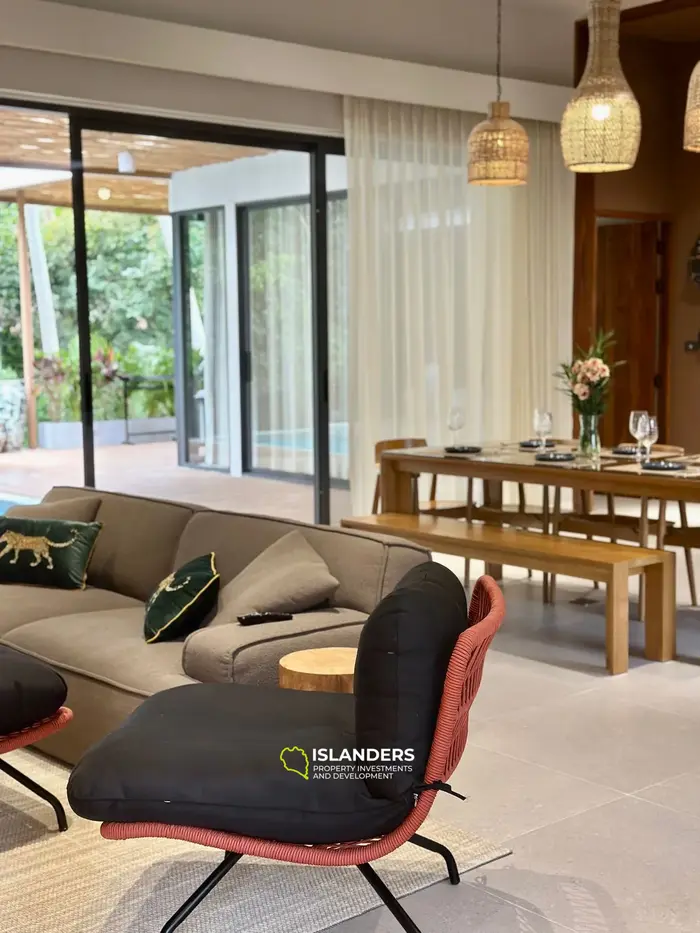 Villa de luxe prête de 3 chambres à Coconut Lane.