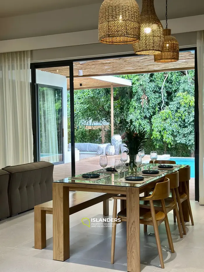 Villa de luxe prête de 3 chambres à Coconut Lane.