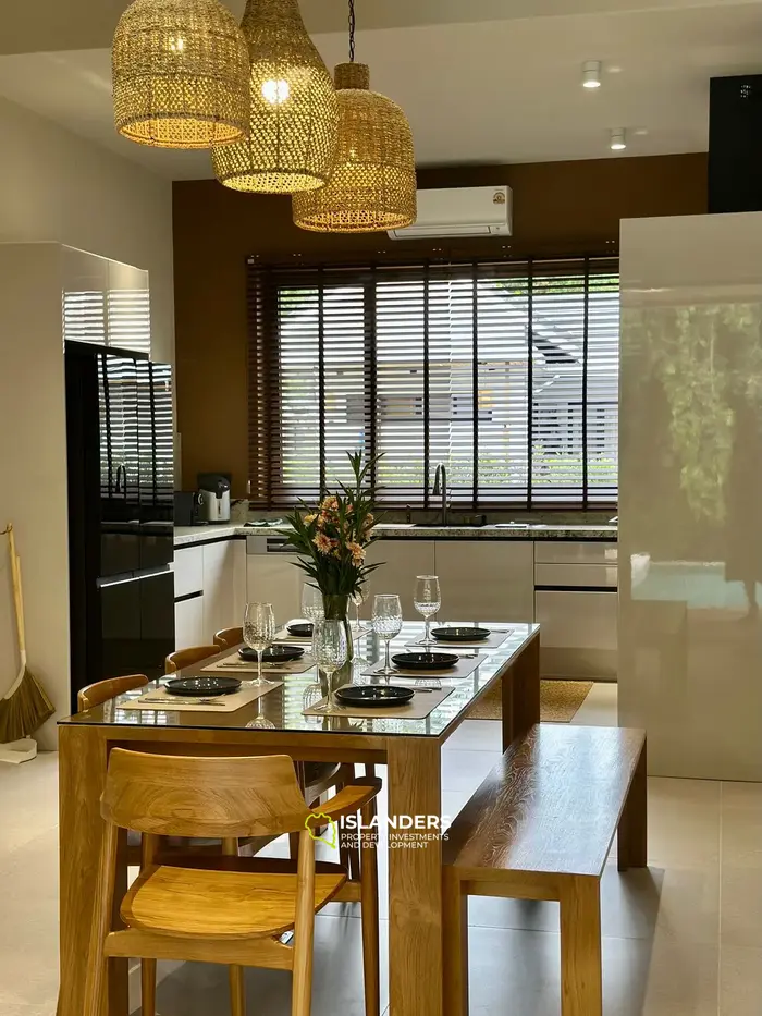 Villa de luxe prête de 3 chambres à Coconut Lane.