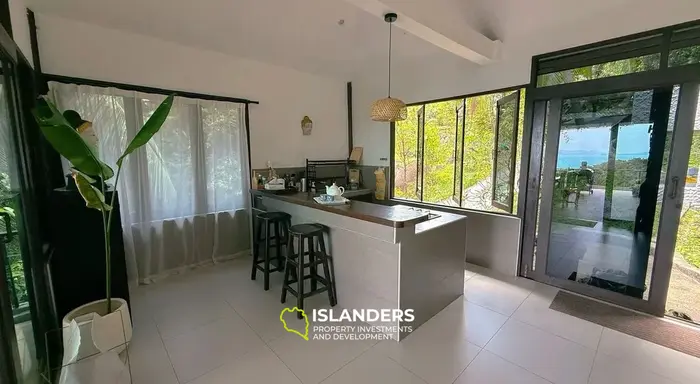 ✨ Villa for Sale – Mountain Retreat with Ocean View ✨
