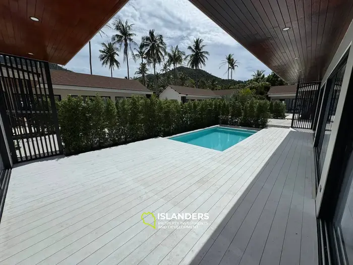 🌴✨ Villa de lujo de 3 habitaciones junto a la playa en venta en Chaloklum ✨🌴