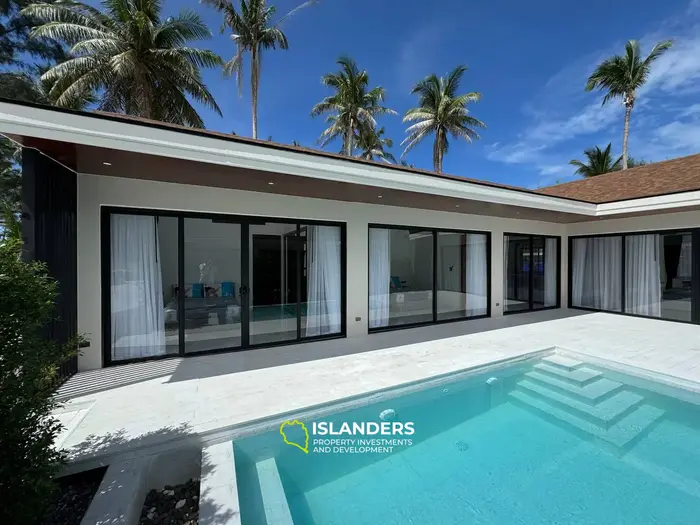 🌴✨ Villa de lujo de 3 habitaciones junto a la playa en venta en Chaloklum ✨🌴