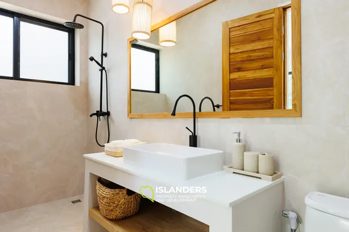 Exquisita villa de 3 habitaciones con vista al mar en venta en Koh Phangan, Chaloklum