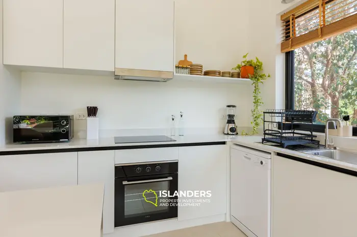 Exquisita villa de 3 habitaciones con vista al mar en venta en Koh Phangan, Chaloklum