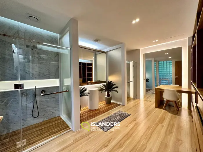 Luxury 3 double bedroom Pool Villa