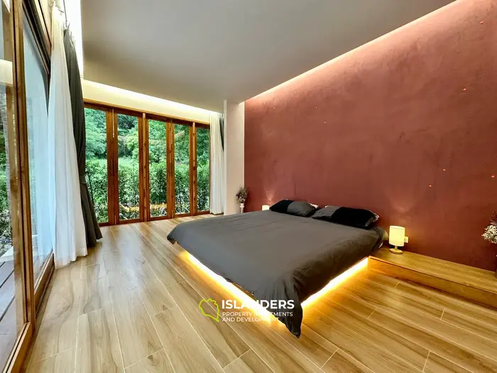 Luxury 3 double bedroom Pool Villa