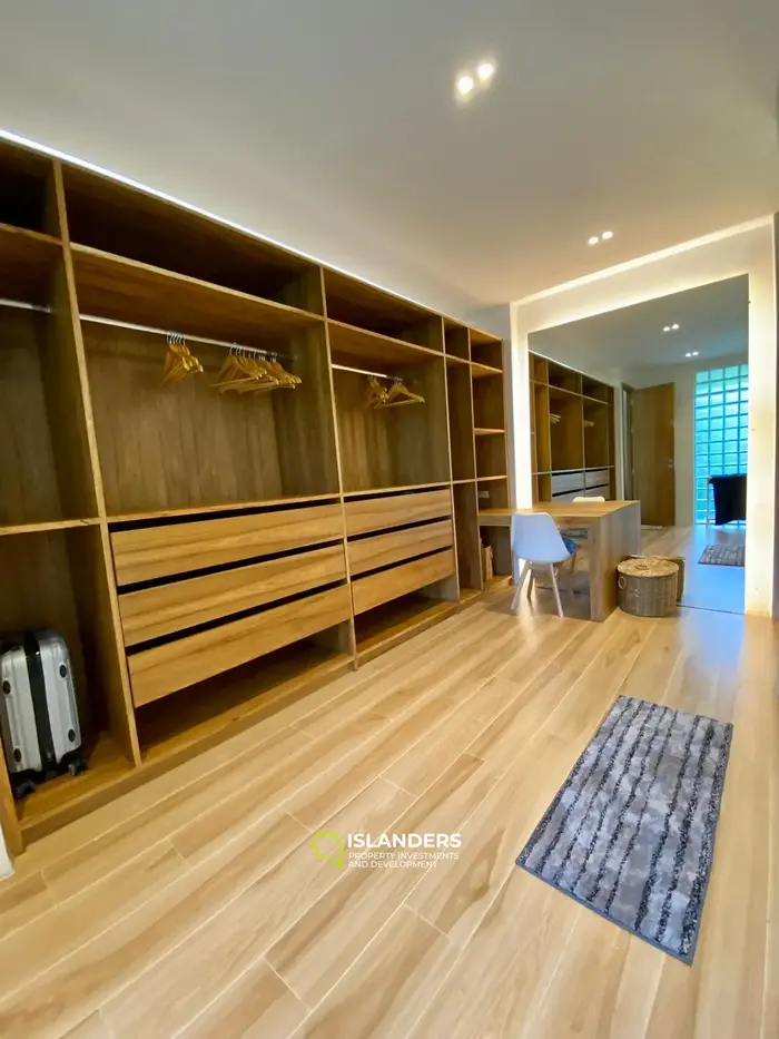 Luxury 3 double bedroom Pool Villa