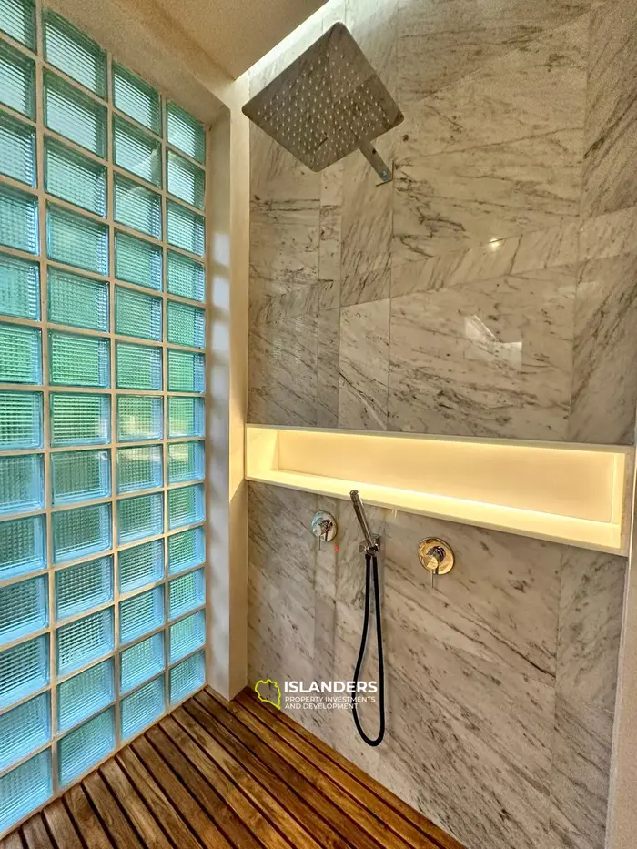 Luxury 3 double bedroom Pool Villa