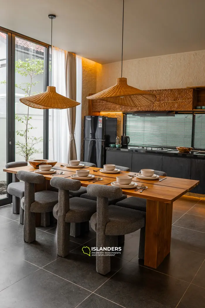 Stunning 3-Bedroom Villa for Sale with Sea View in Bali, Bingin Beach