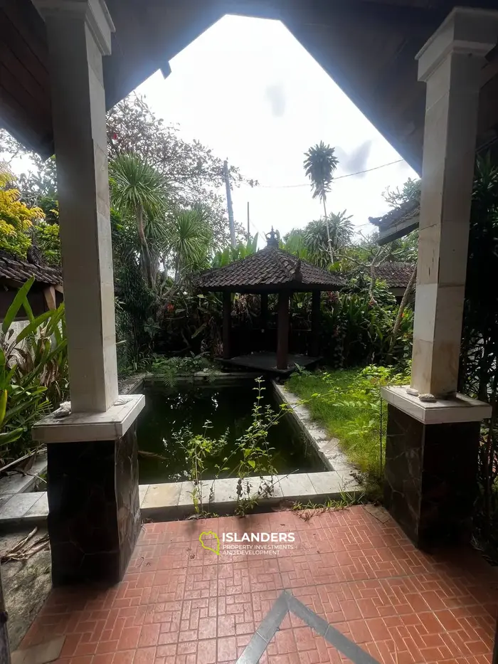 Stunning 2-Bedroom Villa for Sale in Bali, Melasti - Garden View for Renovation 
