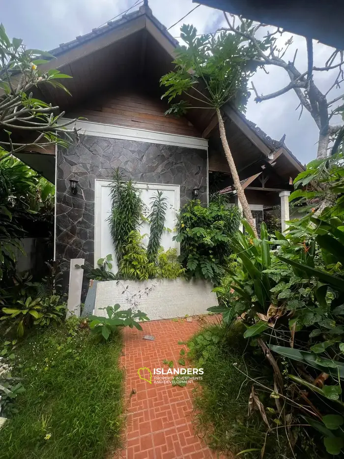 Stunning 2-Bedroom Villa for Sale in Bali, Melasti - Garden View for Renovation 