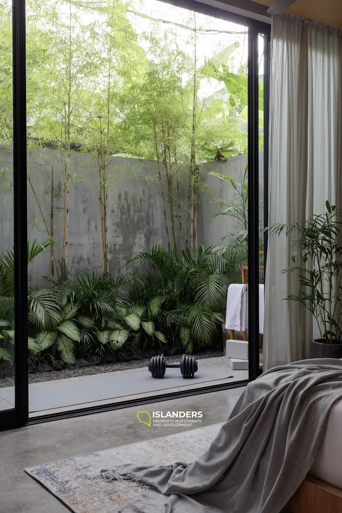 Premium 1-Bedroom Villa for Sale in Bali, Badung, Berawa - Garden View