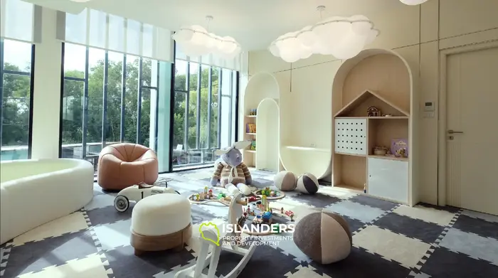 Stuning 1-Bedroom 50sqm 6th floor Beachfront condo for Sale in Bang Tao, Phuket